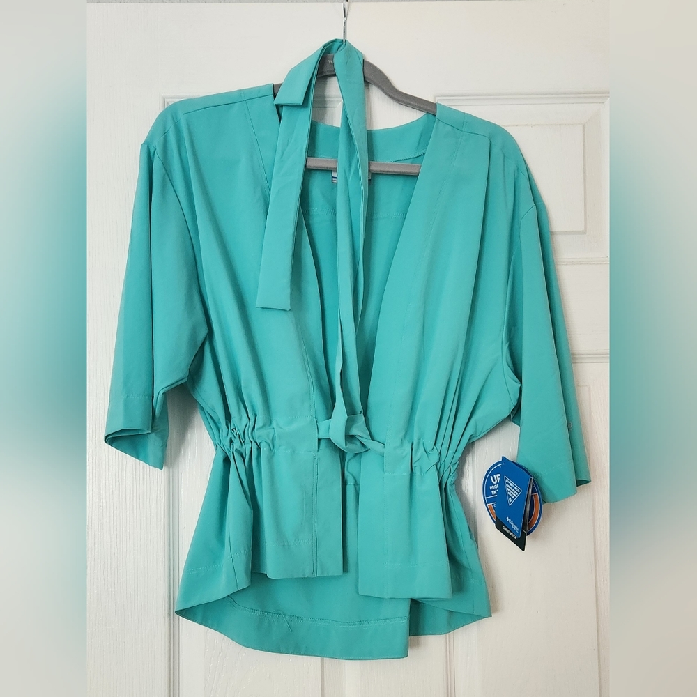 Columbia wrap shirt